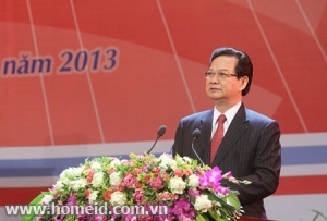 PM tells Vietinbank to scale up operations