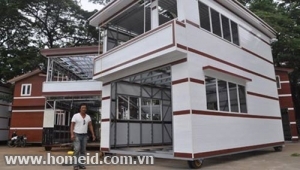 Triệu phú USD làm nhà lầu di động