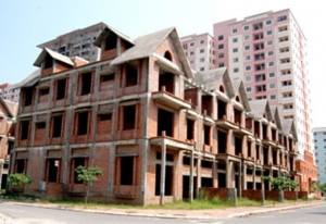 Lãi suất giảm vẫn chưa đủ lực để kích tín dụng nhà ở